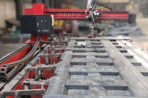 水泊焊割--數(shù)控廂板自動焊接機(jī) 水泊焊割--數(shù)控廂板自動焊接機(jī)